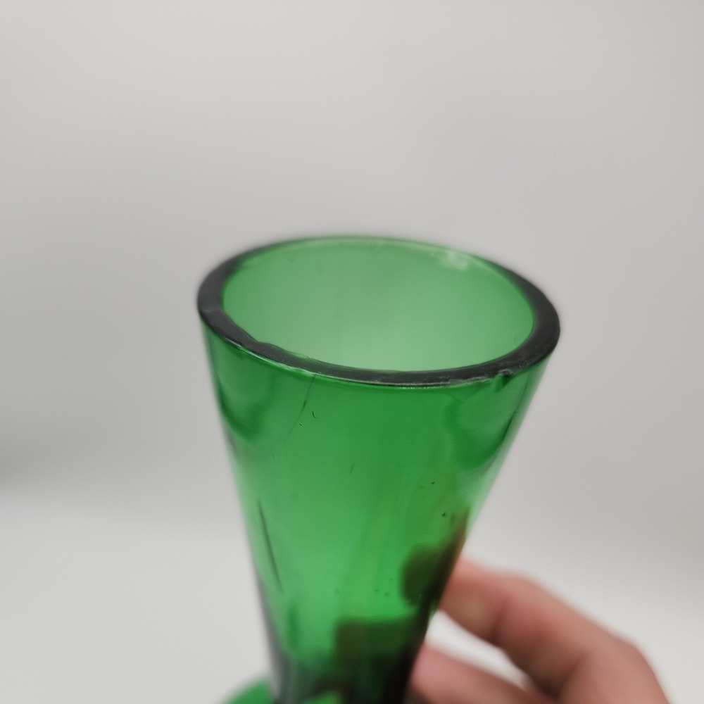 Vintage MCM Empoli Style green glass vase with clear glass applied handle - Picture 5 of 7